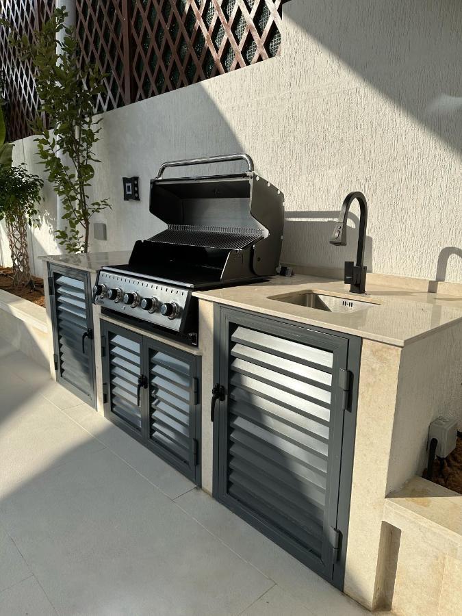Al Dana Sea View Villa Fudzsejra Kültér fotó